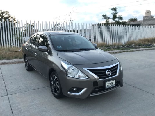  Nissan VERSA 2019 | Seminuevo en Venta | Uruapan, Michoacán de Ocampo