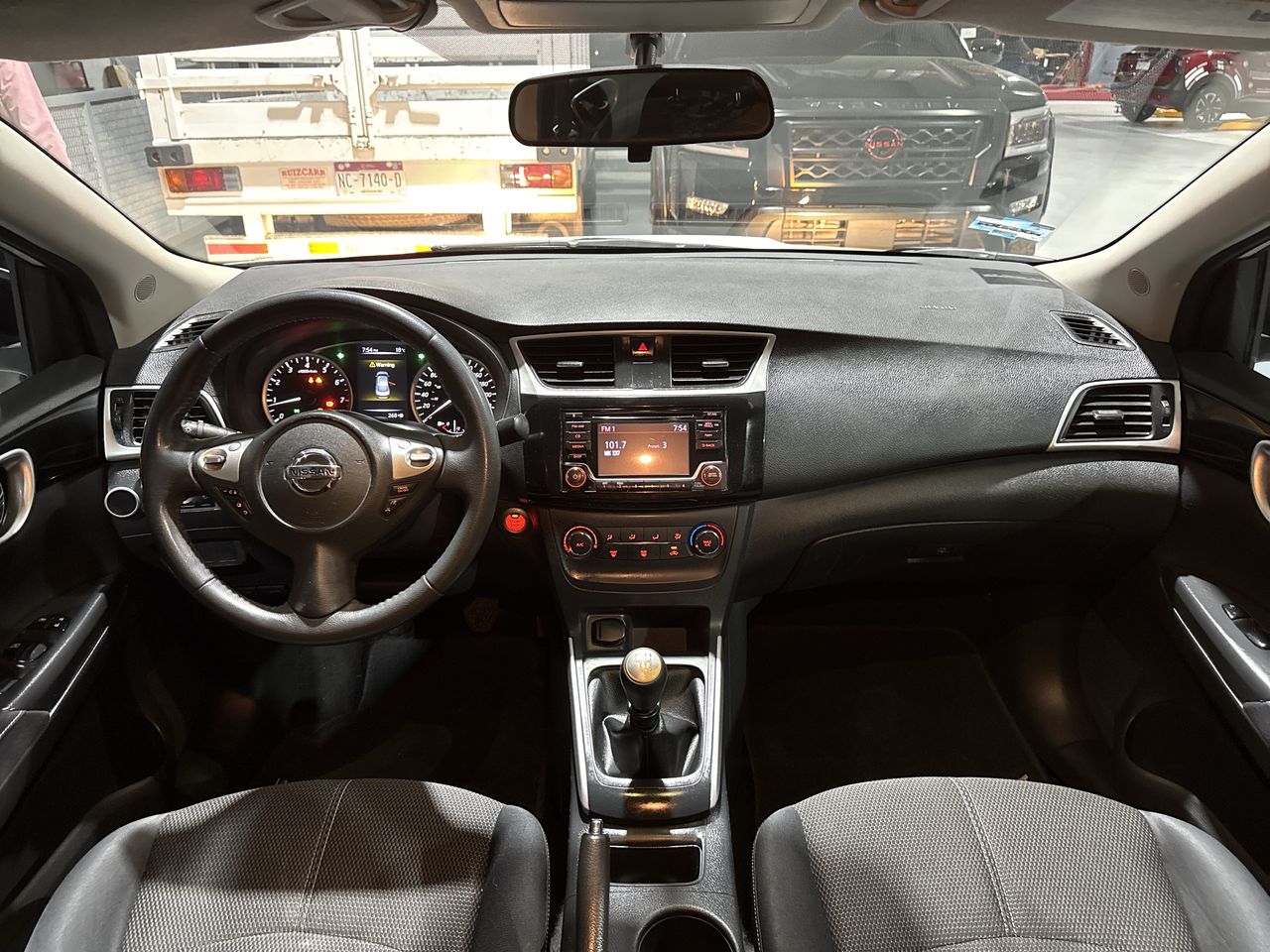 2017 Nissan SENTRA ADVANCE MT