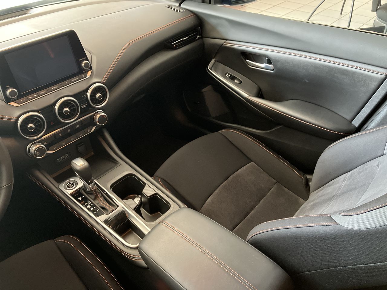 2021 Nissan SENTRA SR BITONO CVT 21
