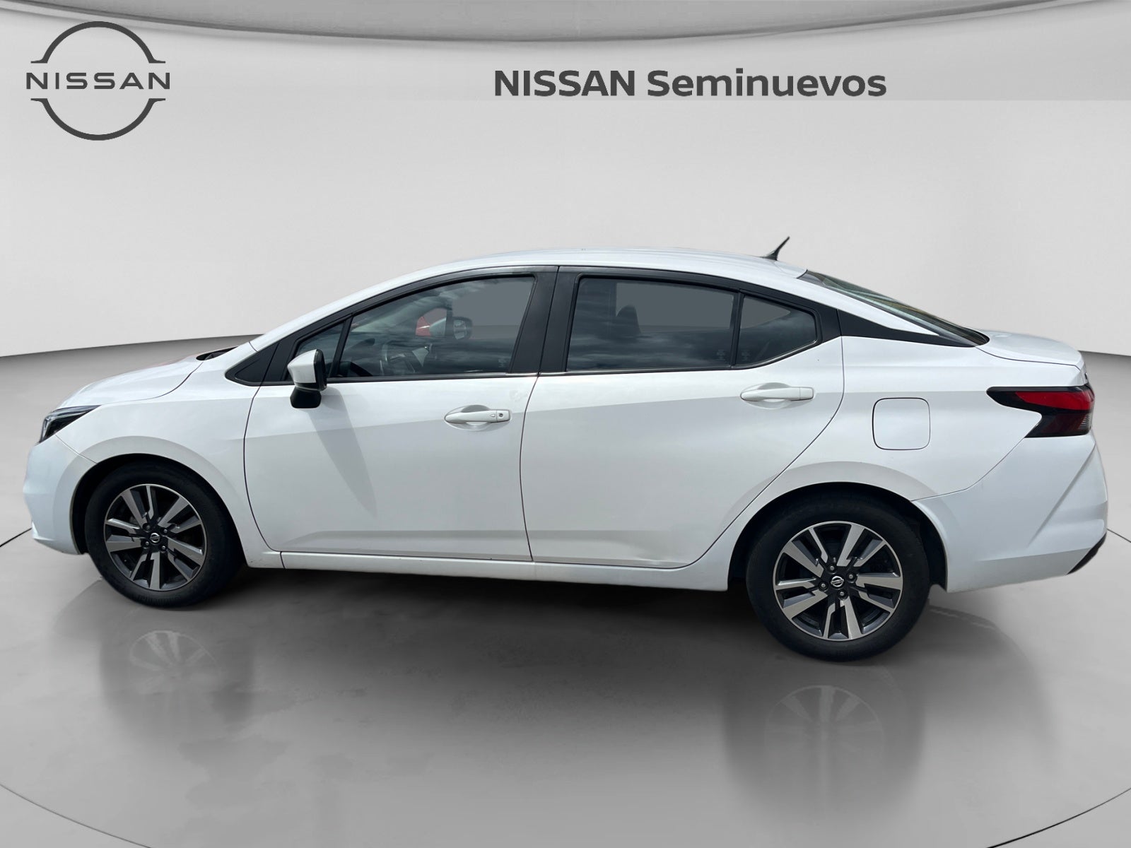 2022 Nissan VERSA ADVANCE CVT 22