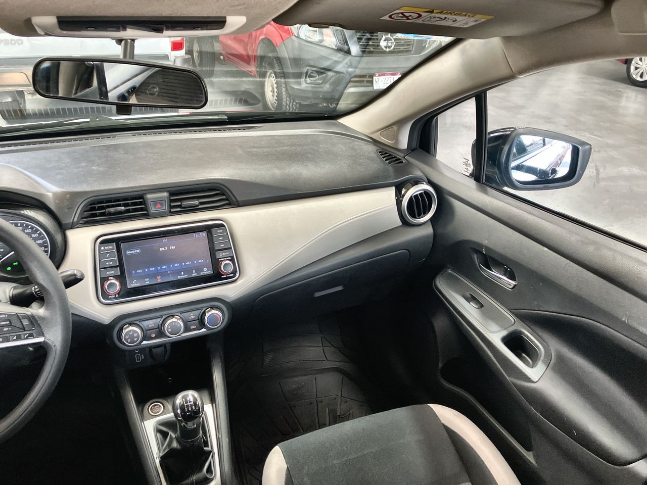 2021 Nissan VERSA ADVANCE MT 21
