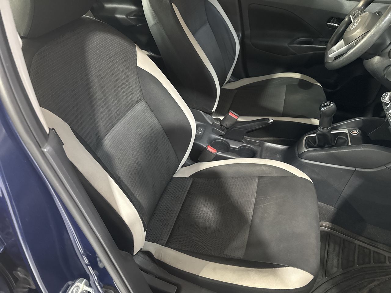 2021 Nissan VERSA ADVANCE MT 21