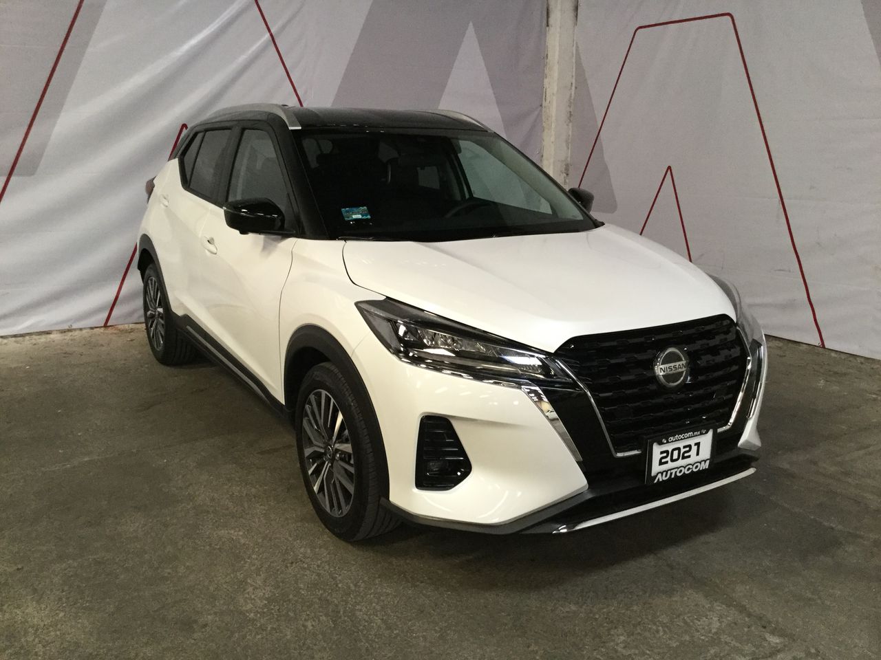 2021 Nissan KICKS PLATINUM BI-TONO 1.6 LTS CVT 21