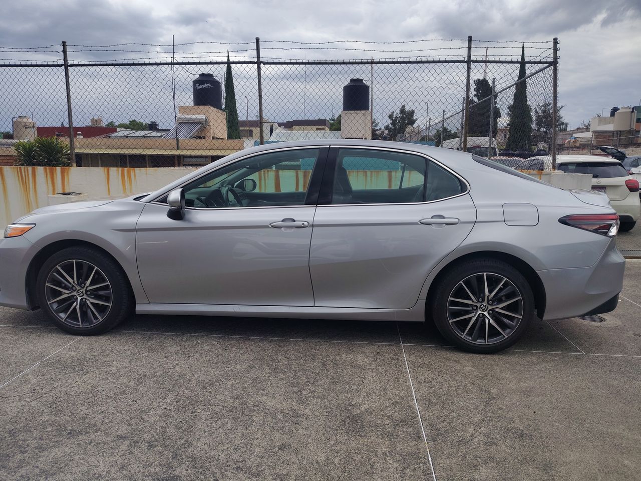 2022 Toyota CAMRY XLE HV