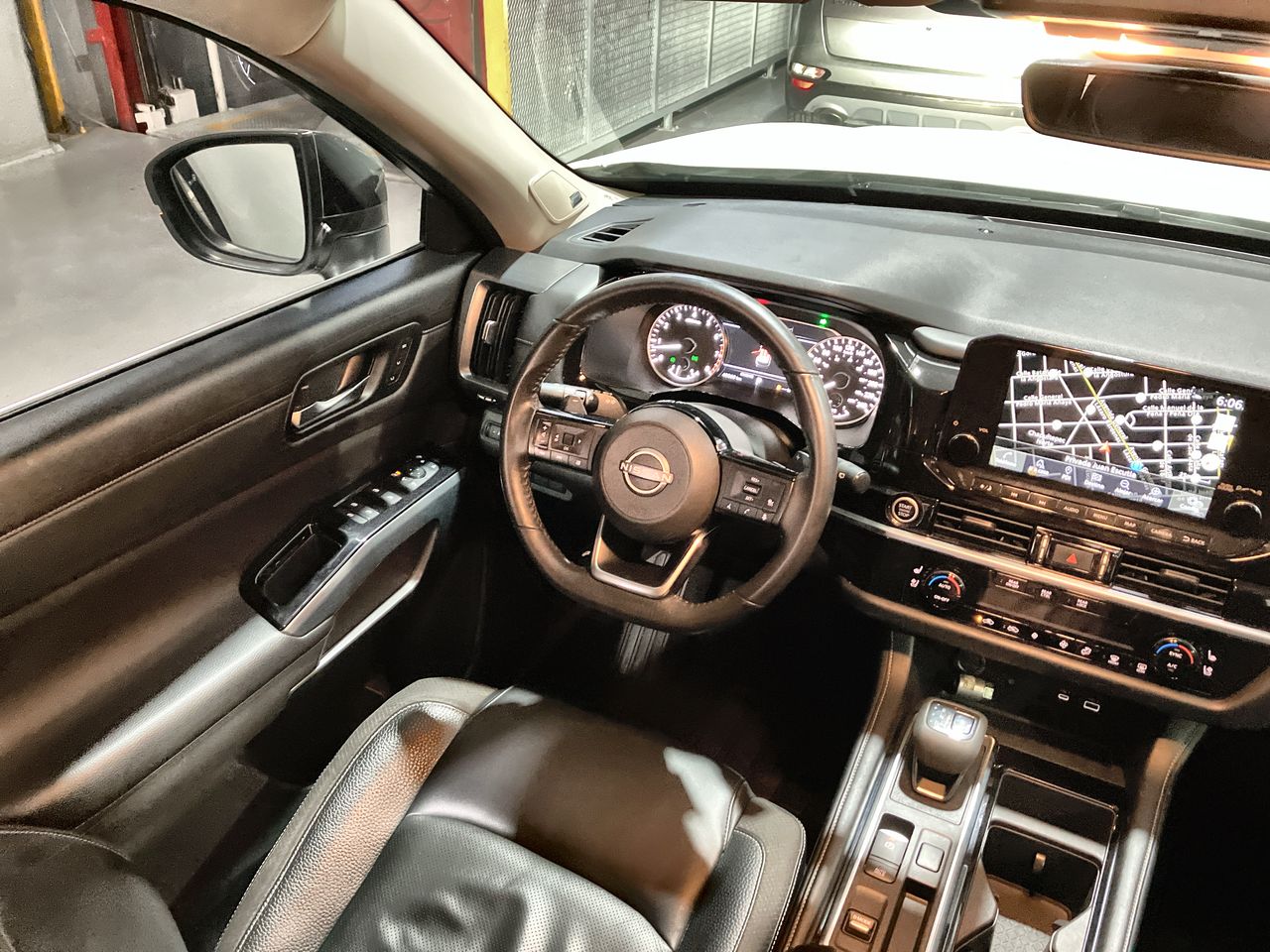 2023 Nissan PATHFINDER ADVANCE 2WD 23