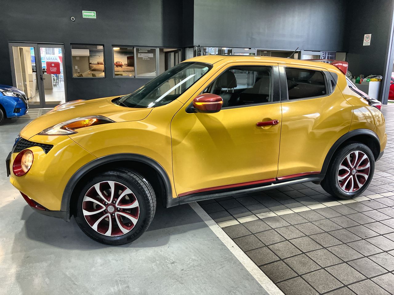 2017 Nissan JUKE EXCLUSIVE CVT