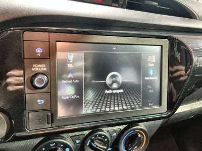 2021 Toyota HILUX D-CAB SR