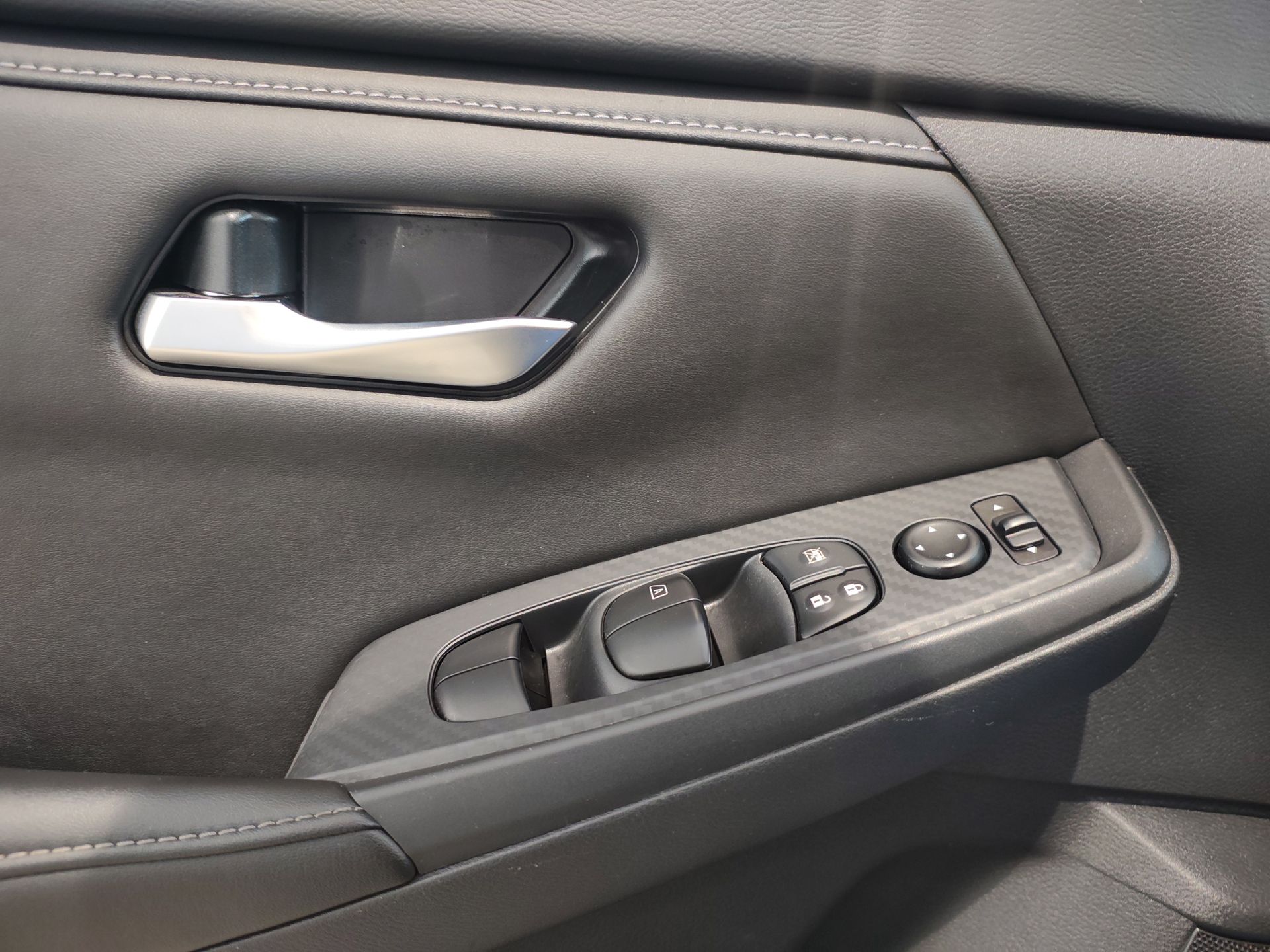 2025 Nissan SENTRA ADVANCE TM 25