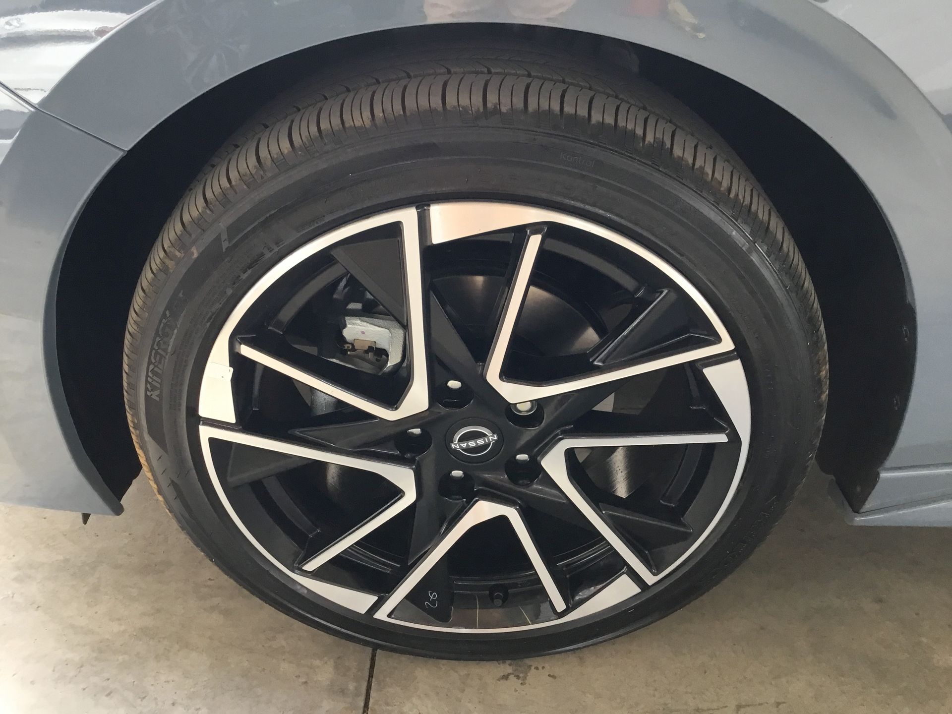 2025 Nissan SENTRA PLATINUM BITONO CVT 25