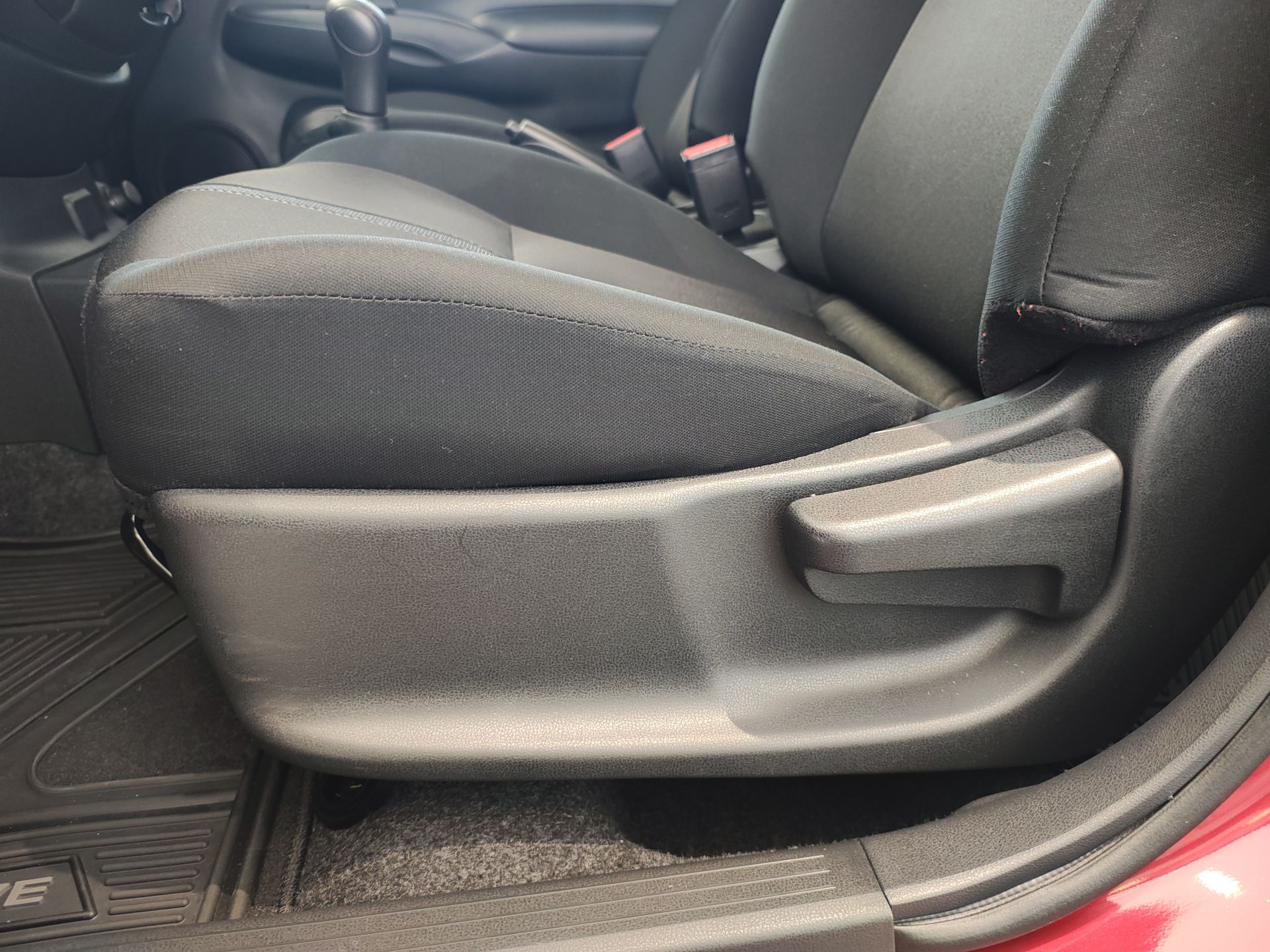 2025 Nissan V-DRIVE TM AC AUDIO 25