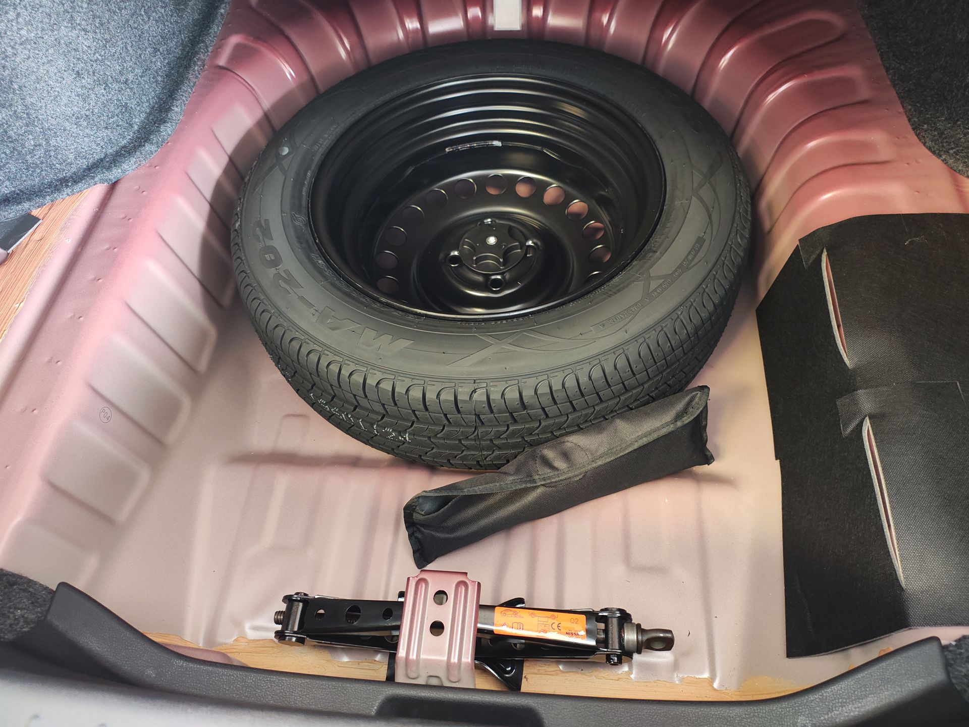 2025 Nissan V-DRIVE TM AC AUDIO 25