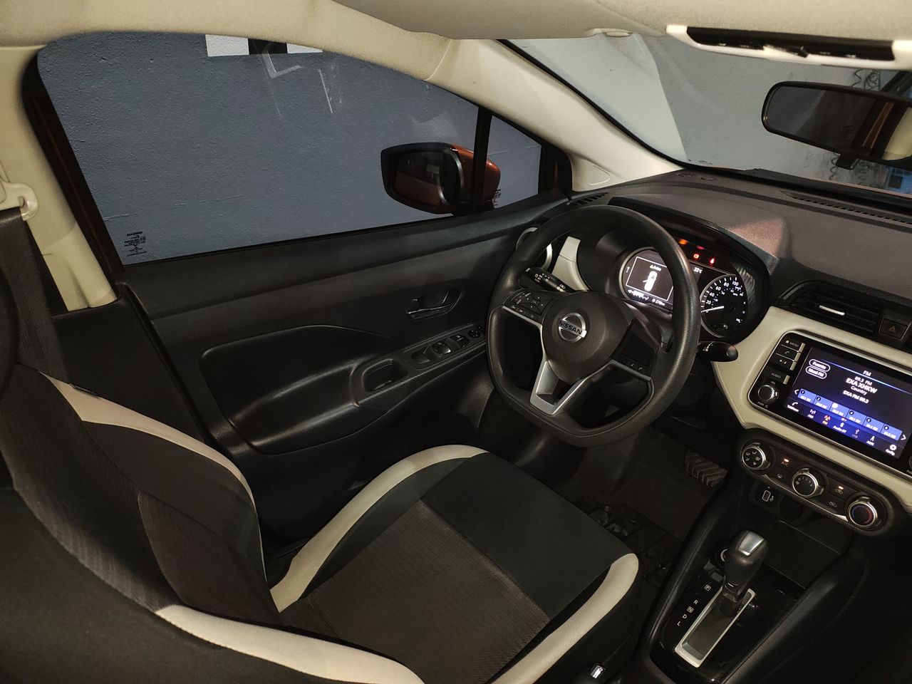 2020 Nissan VERSA ADVANCE CVT