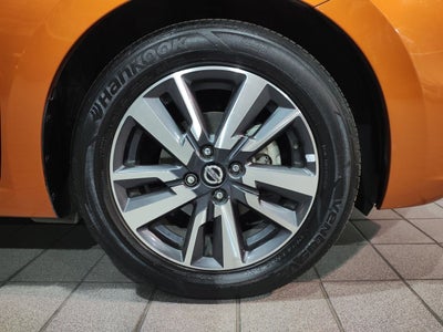 2020 Nissan VERSA ADVANCE CVT