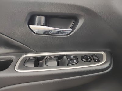 2020 Nissan VERSA PLATINUM CVT