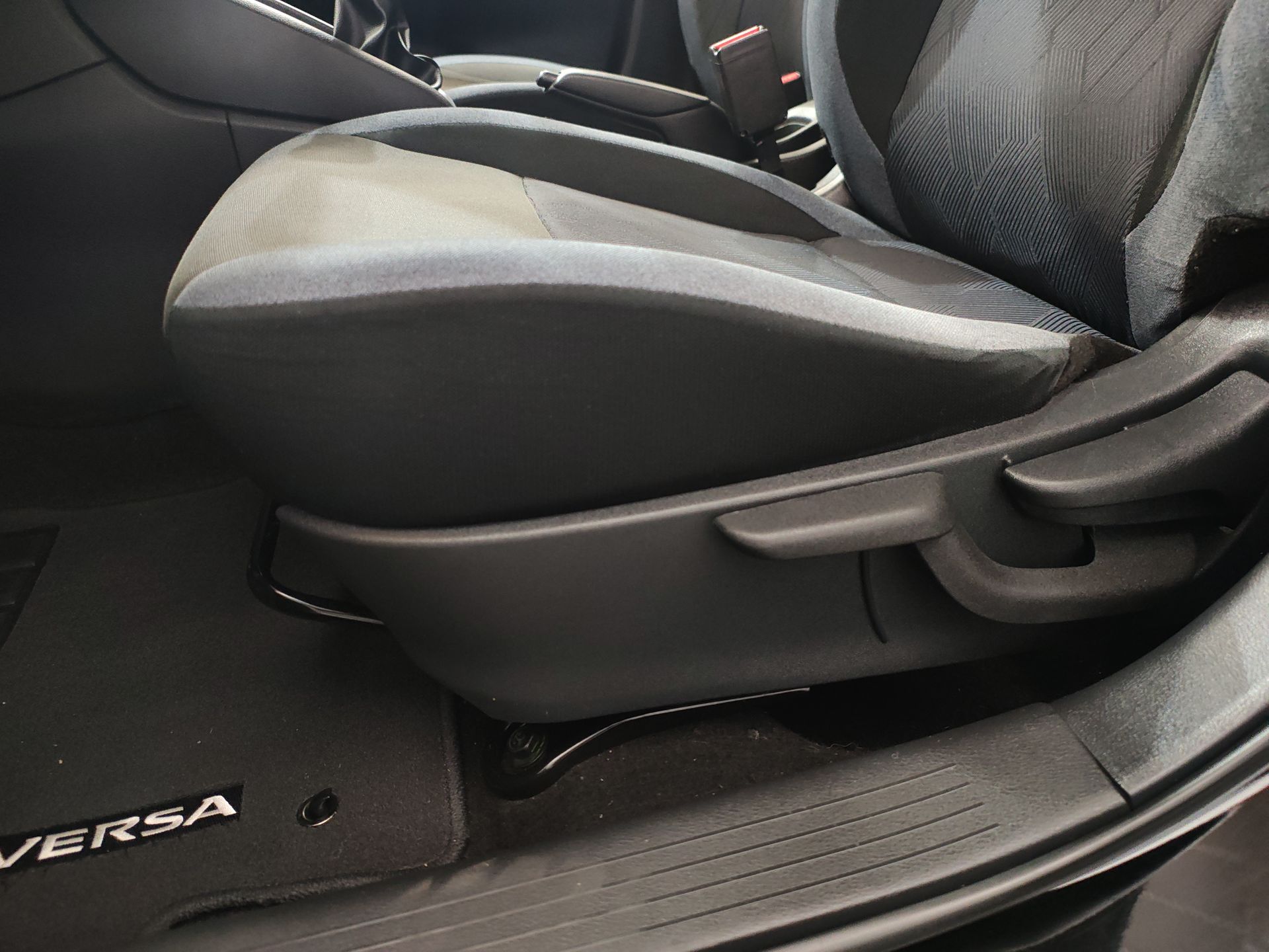 2024 Nissan VERSA ADVANCE MT 24