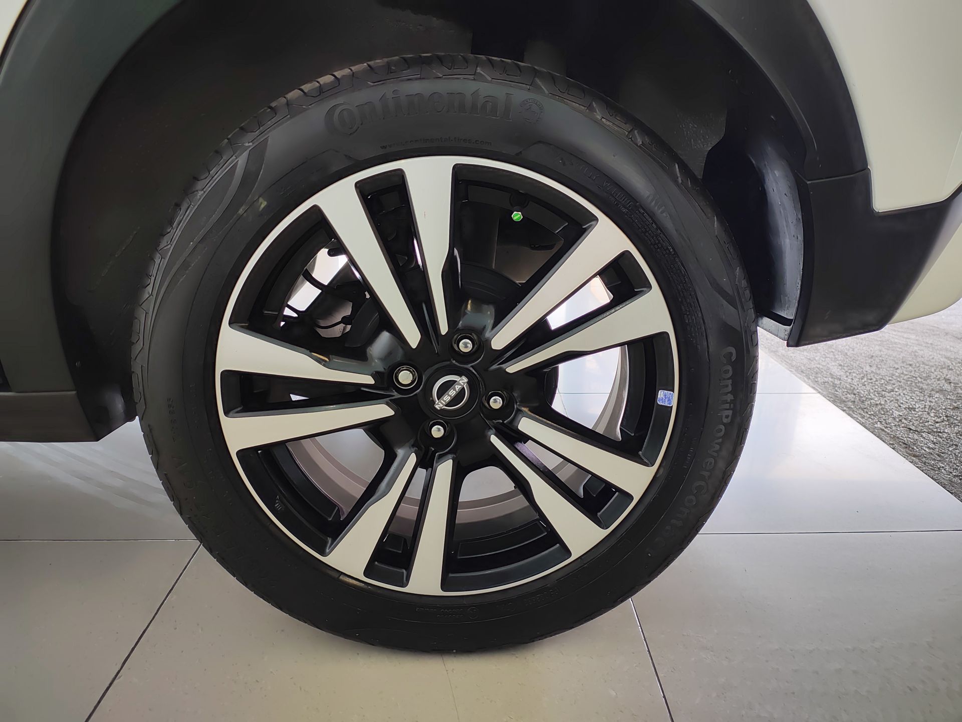 2024 Nissan KICKS ADVANCE 1.6 LTS CVT 24