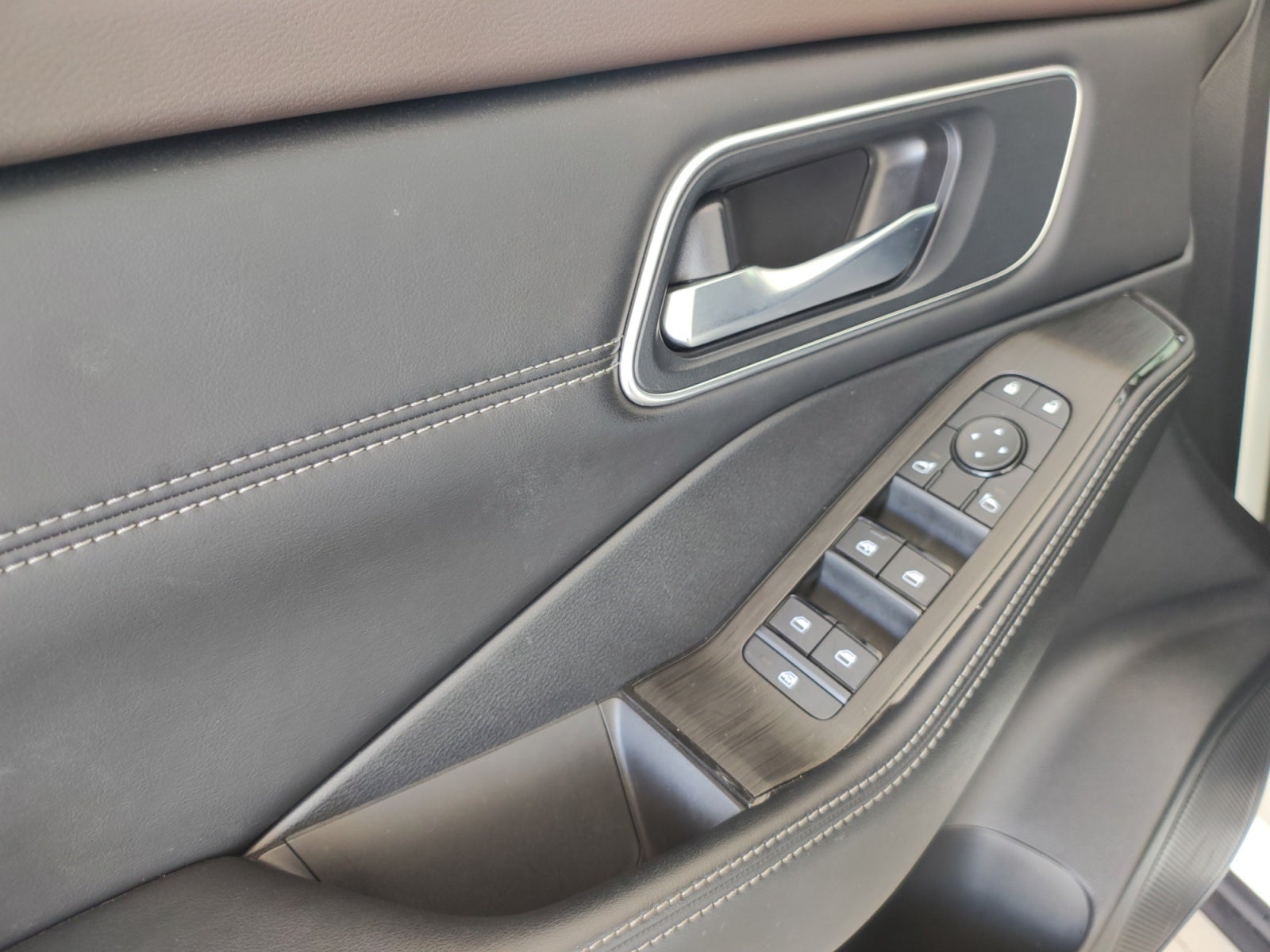 2025 Nissan X-TRAIL EXCLUSIVE 2 ROW 25