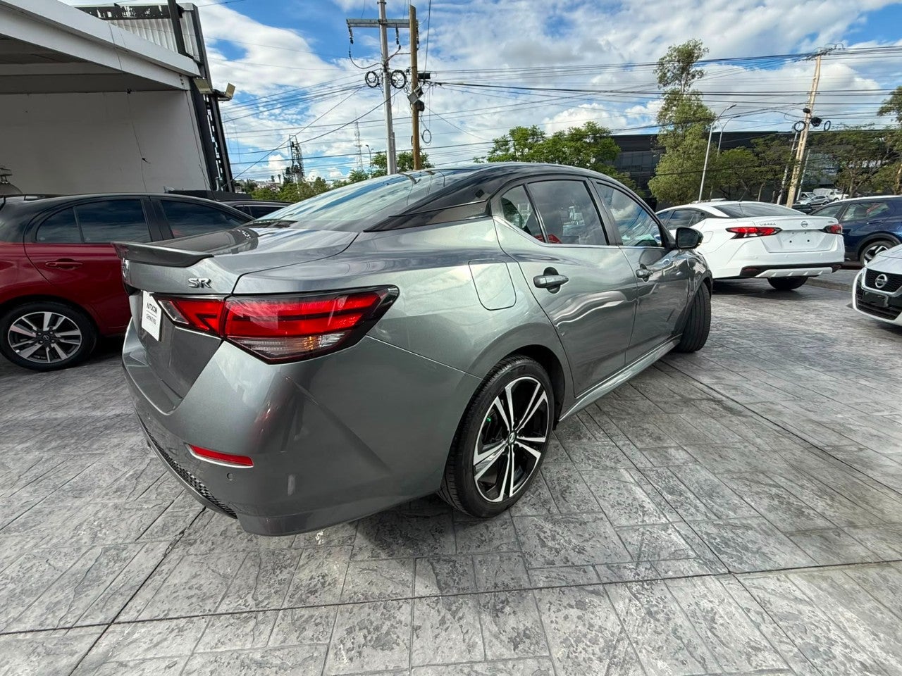 2023 Nissan SENTRA SR BITONO CVT 23