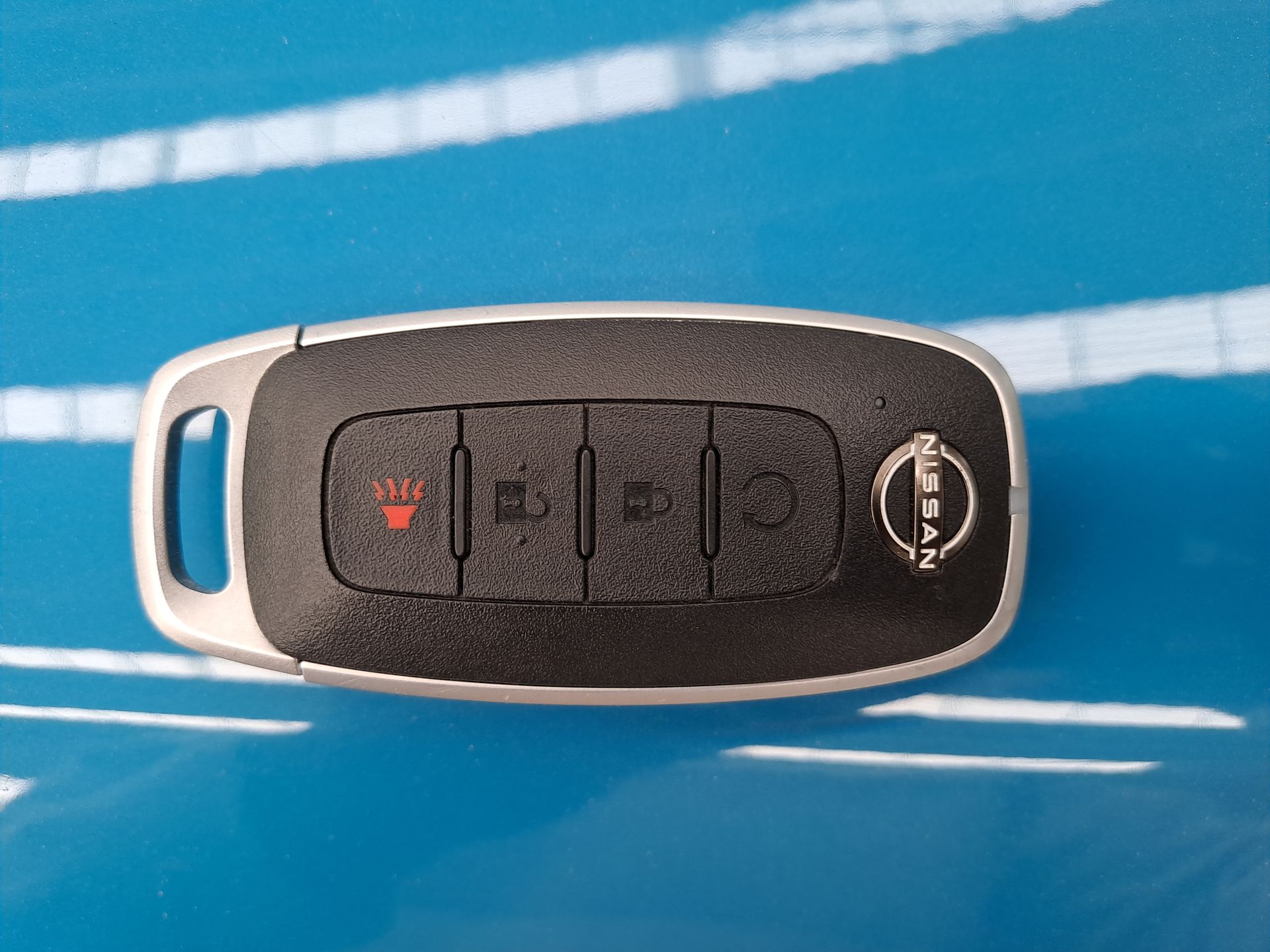 2025 Nissan KICKS PLATINUM CVT 25