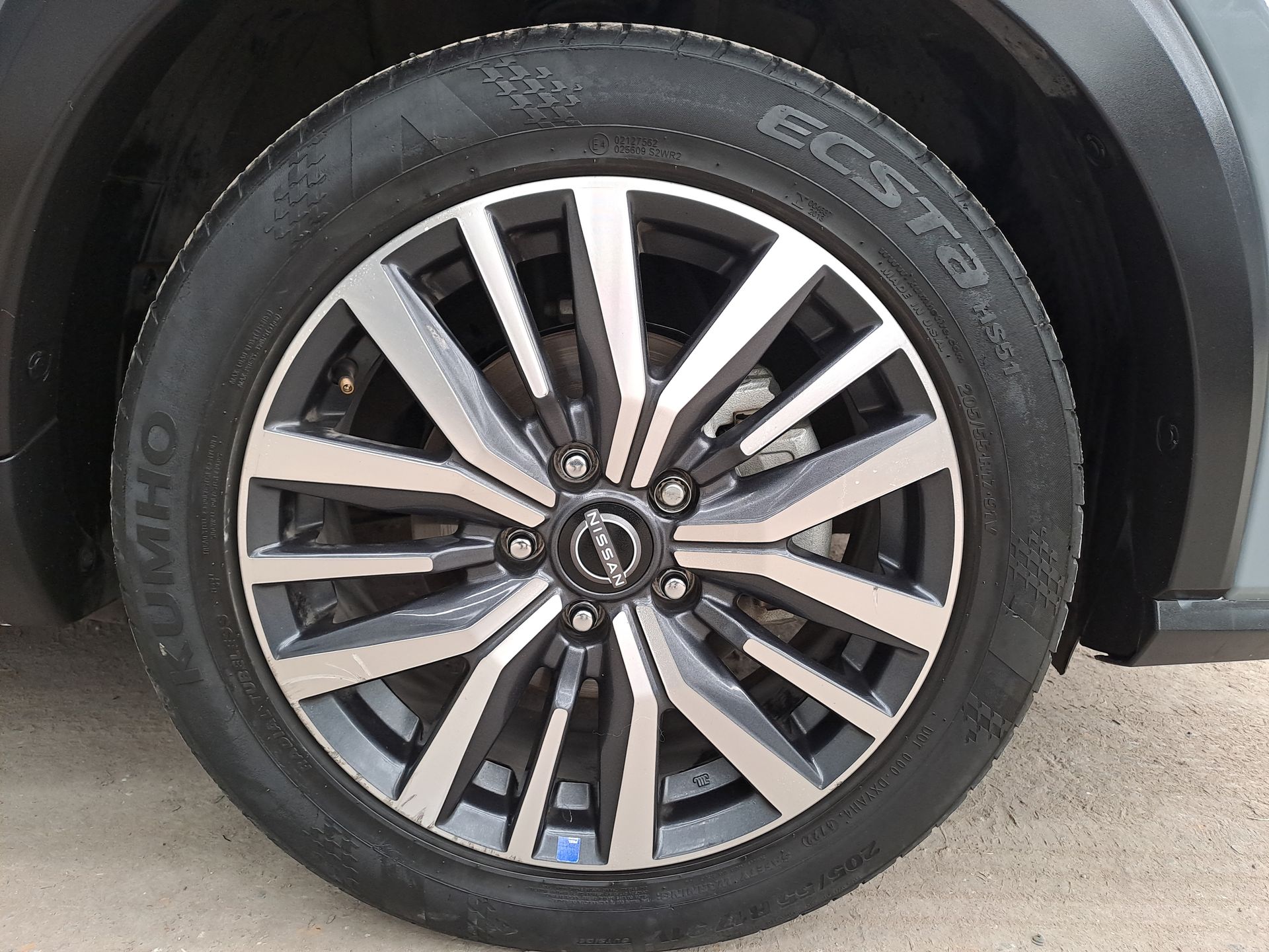 2023 Nissan KICKS EXCLUSIVE BI-TONO 1.6 LTS CVT 23