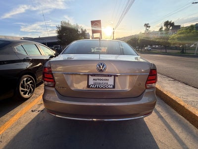 2018 Volkswagen VENTO COMFORTLINE STD.
