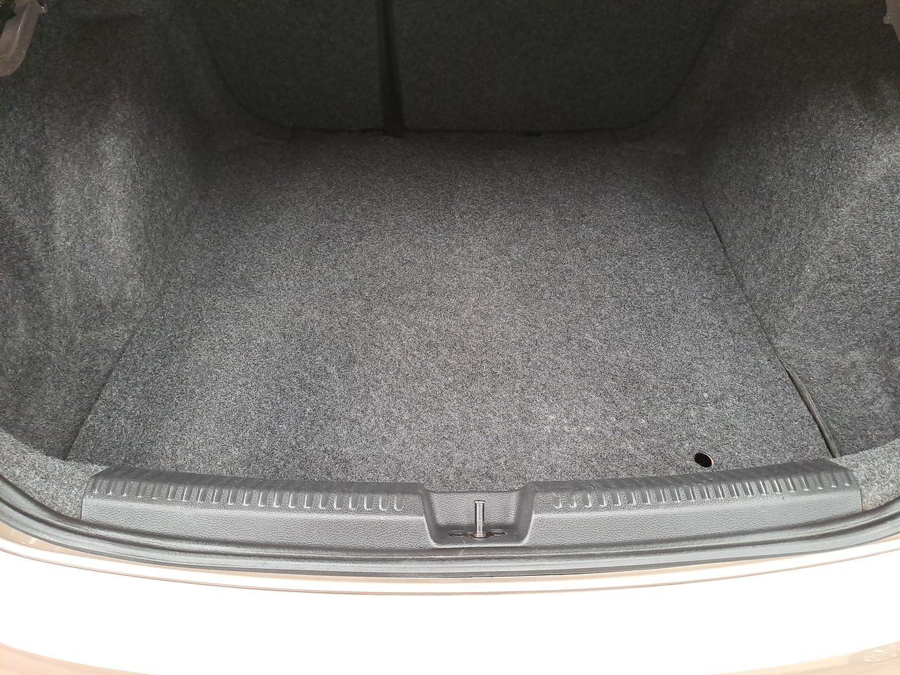 2018 Volkswagen VENTO COMFORTLINE STD.