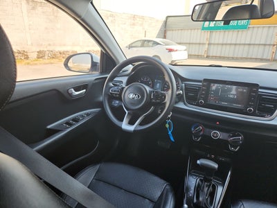 2020 Kia RIO SEDÁN LX TM