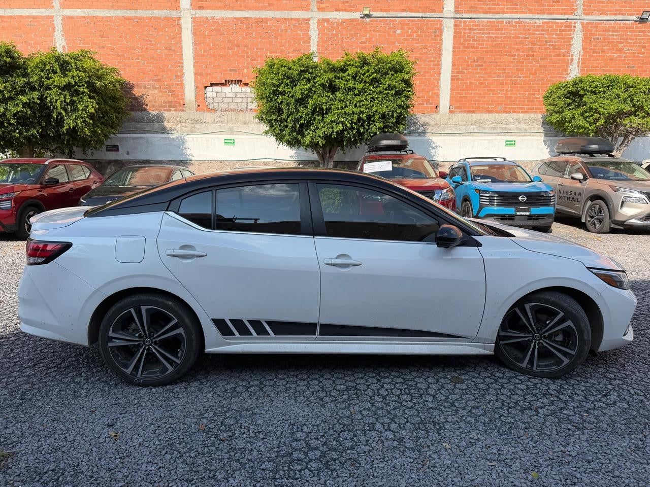 2023 Nissan SENTRA SR BITONO CVT 23