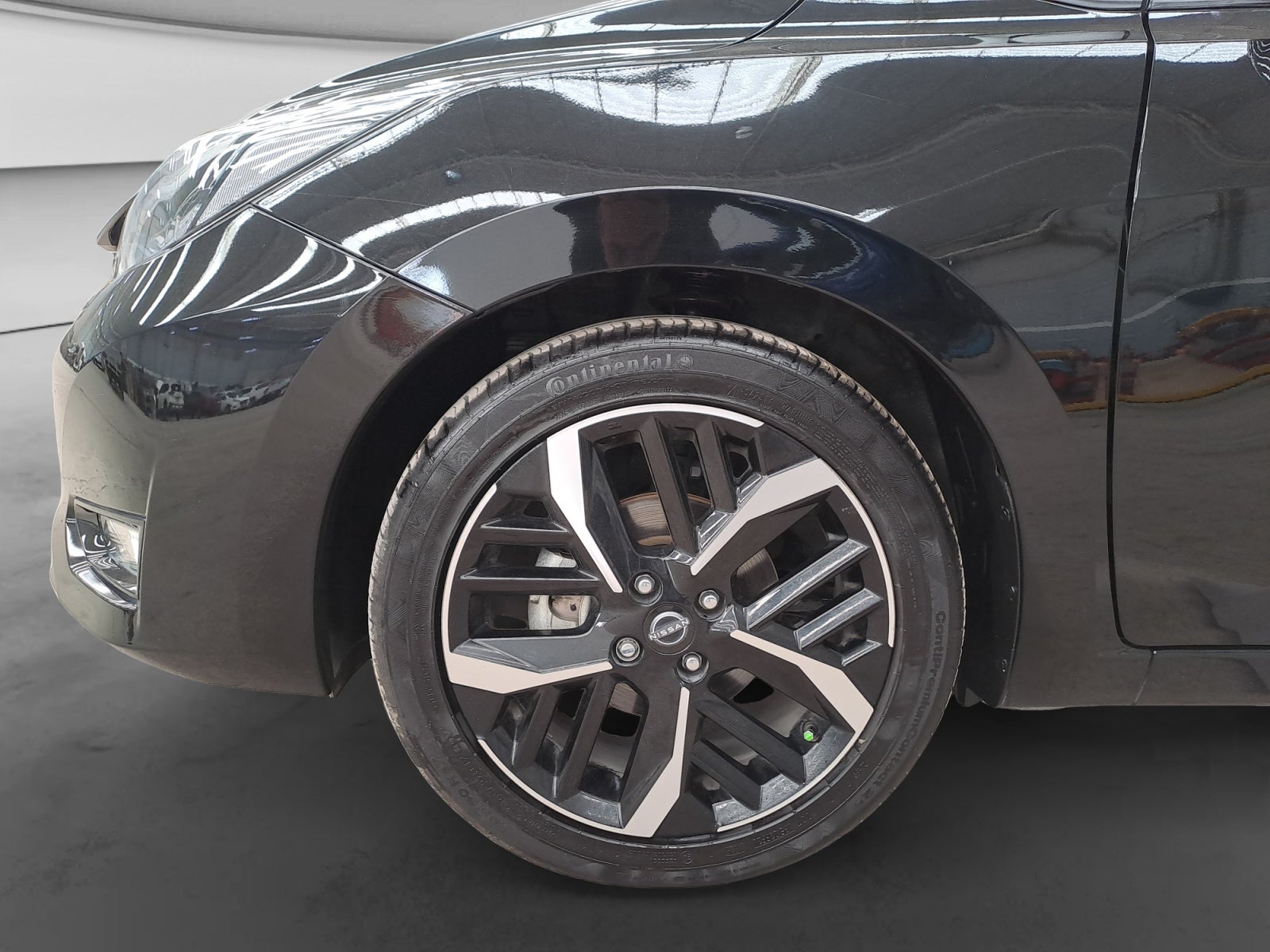 2025 Nissan VERSA SR CVT 25