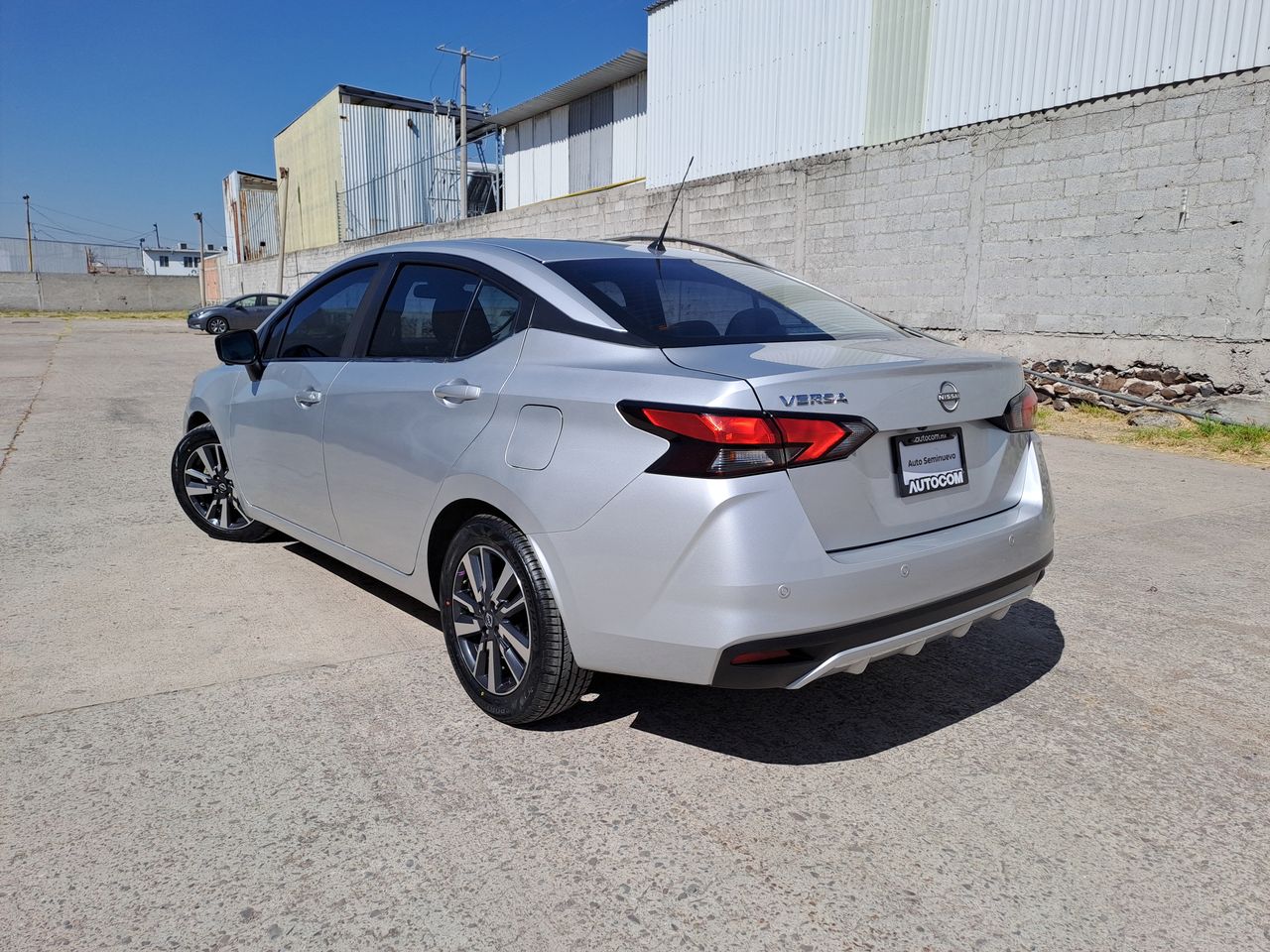 2023 Nissan VERSA ADVANCE CVT 23
