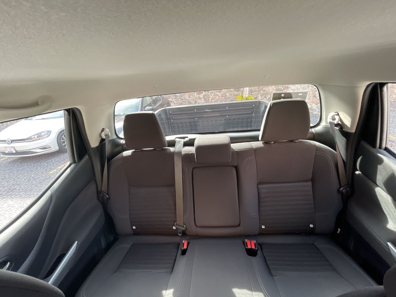 2023 Nissan FRONTIER LE TM 23