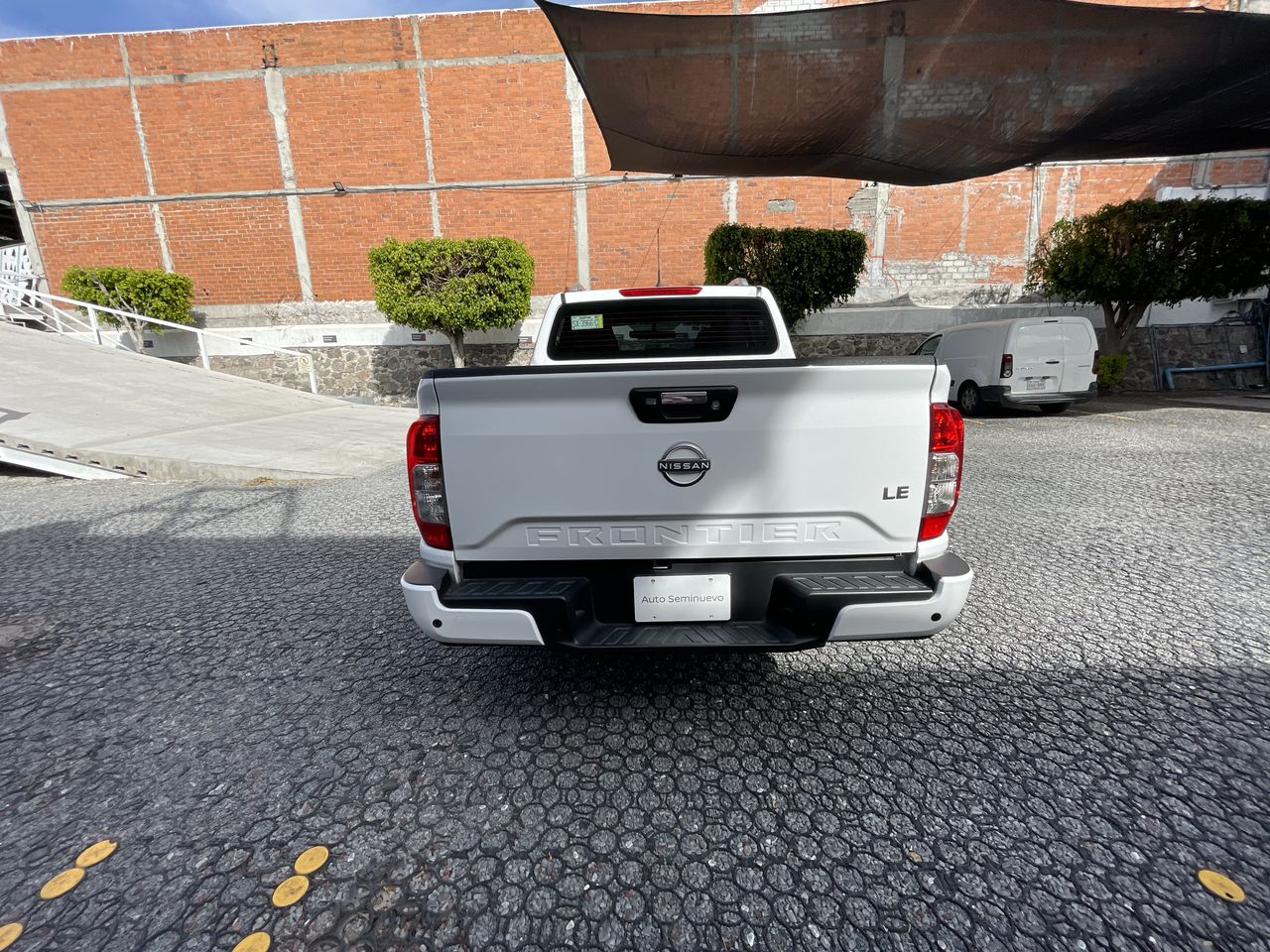 2023 Nissan FRONTIER LE TM 23