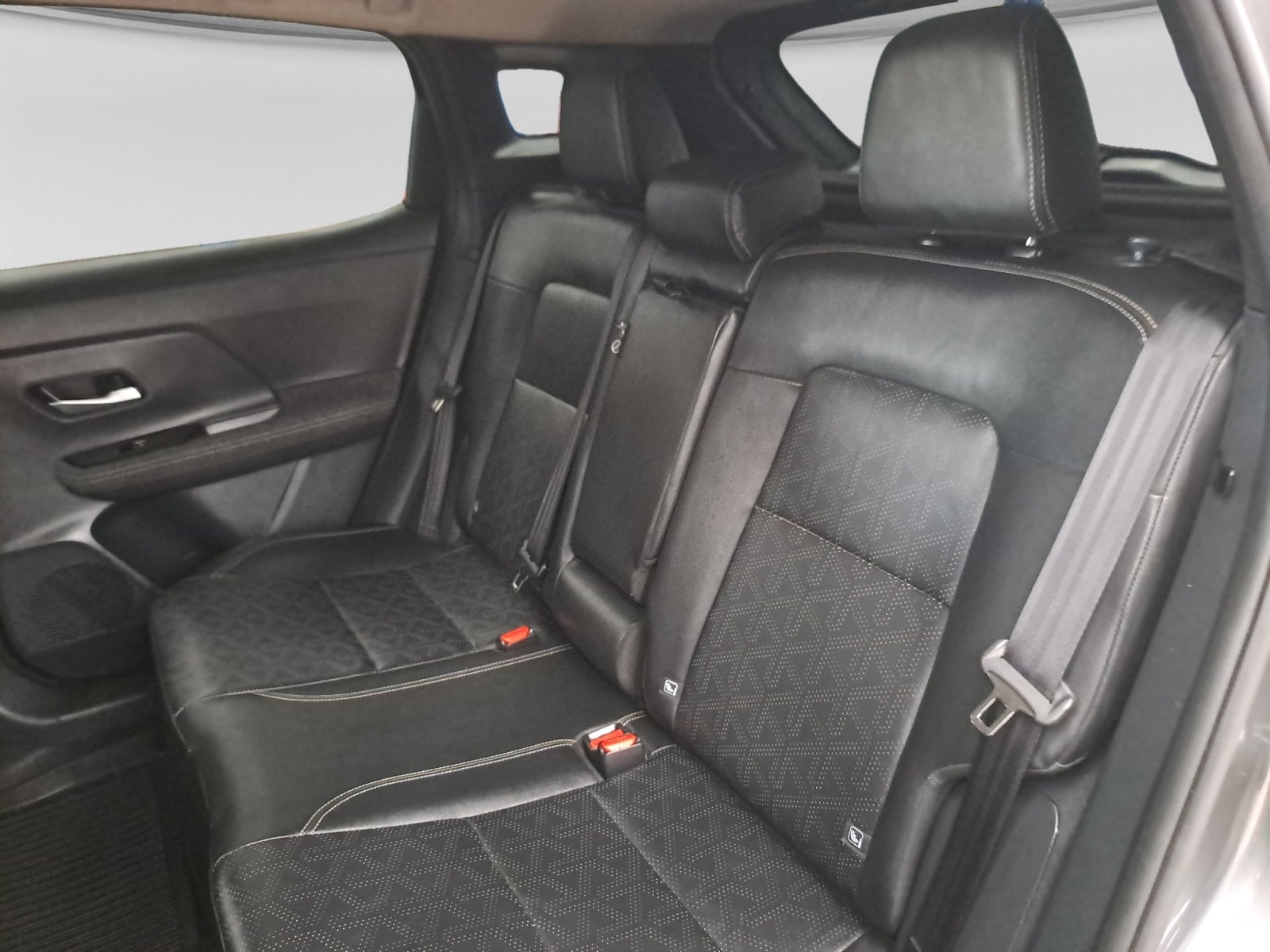 2025 Nissan KICKS ADVANCE CVT 25