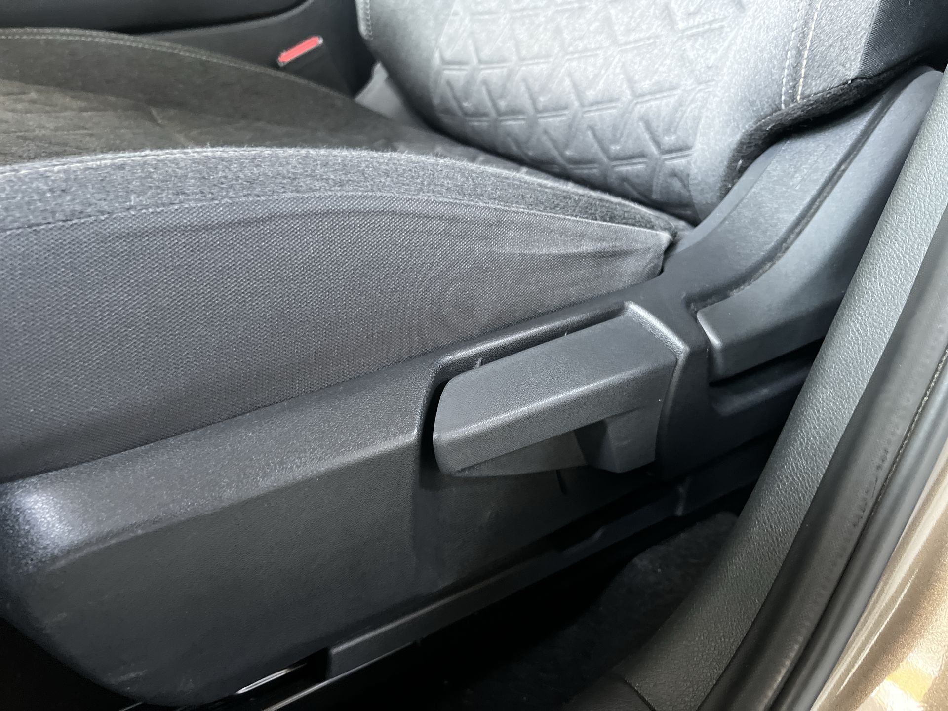 2025 Nissan KICKS ADVANCE CVT