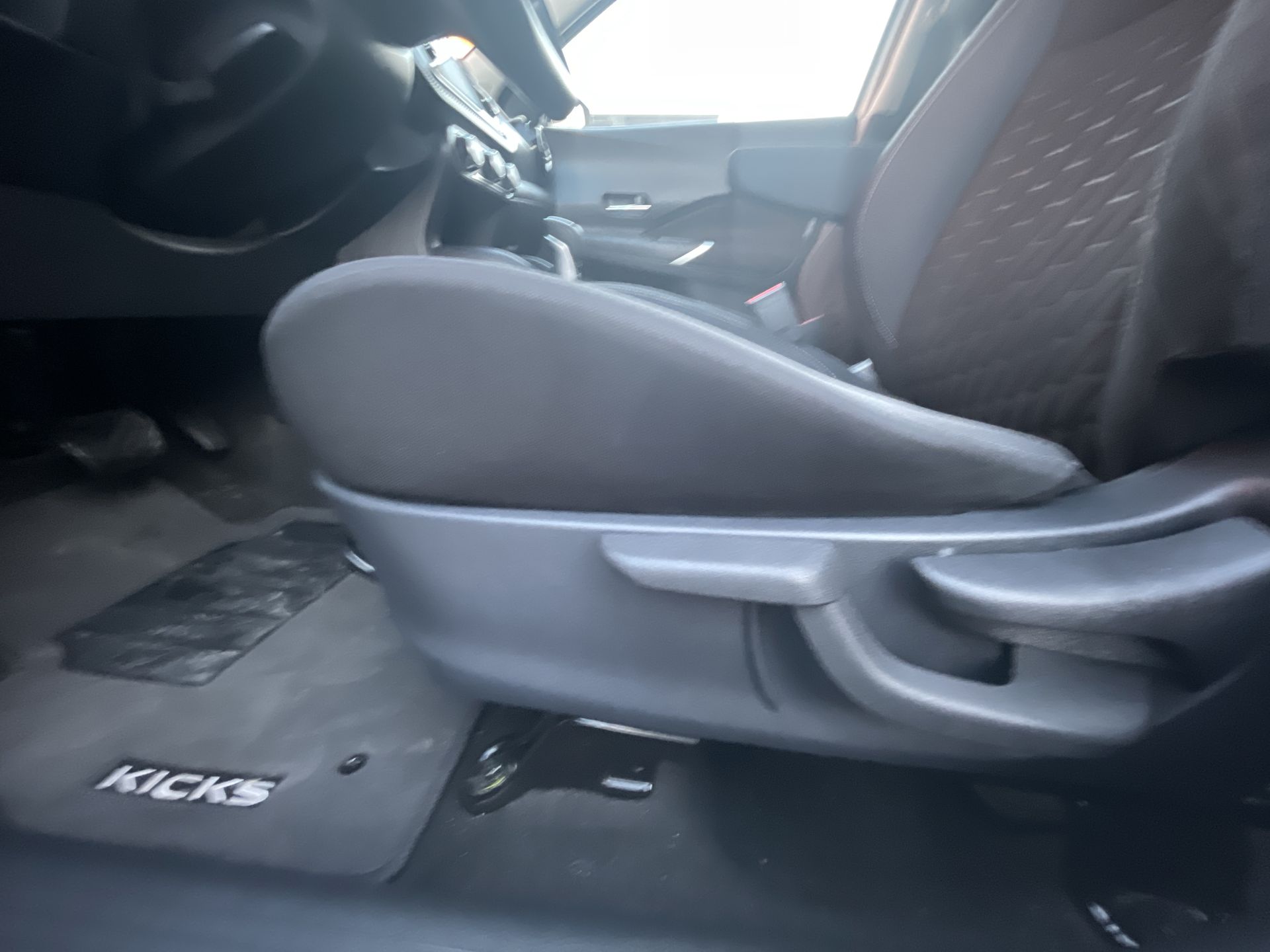 2022 Nissan KICKS ADVANCE 1.6 LTS CVT 22