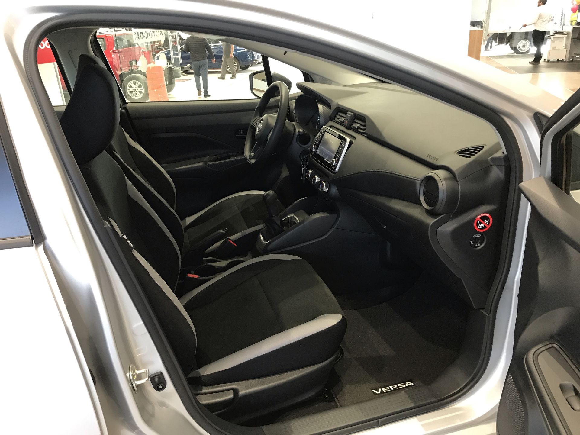 2025 Nissan VERSA SENSE MT 25