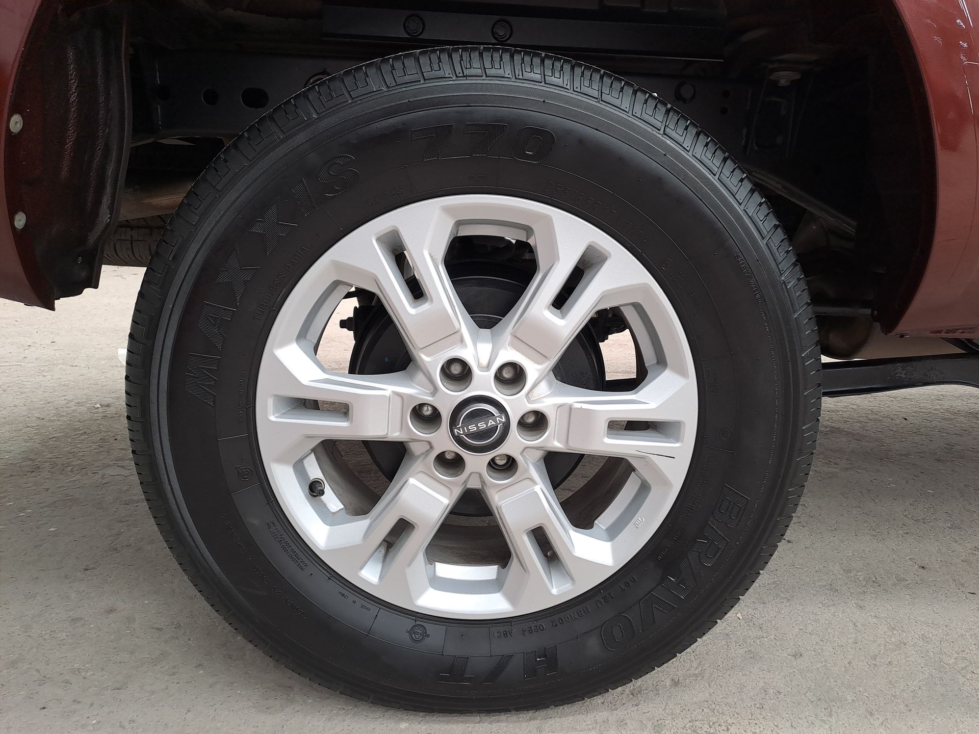 2024 Nissan FRONTIER FRONTIER XE TM 24