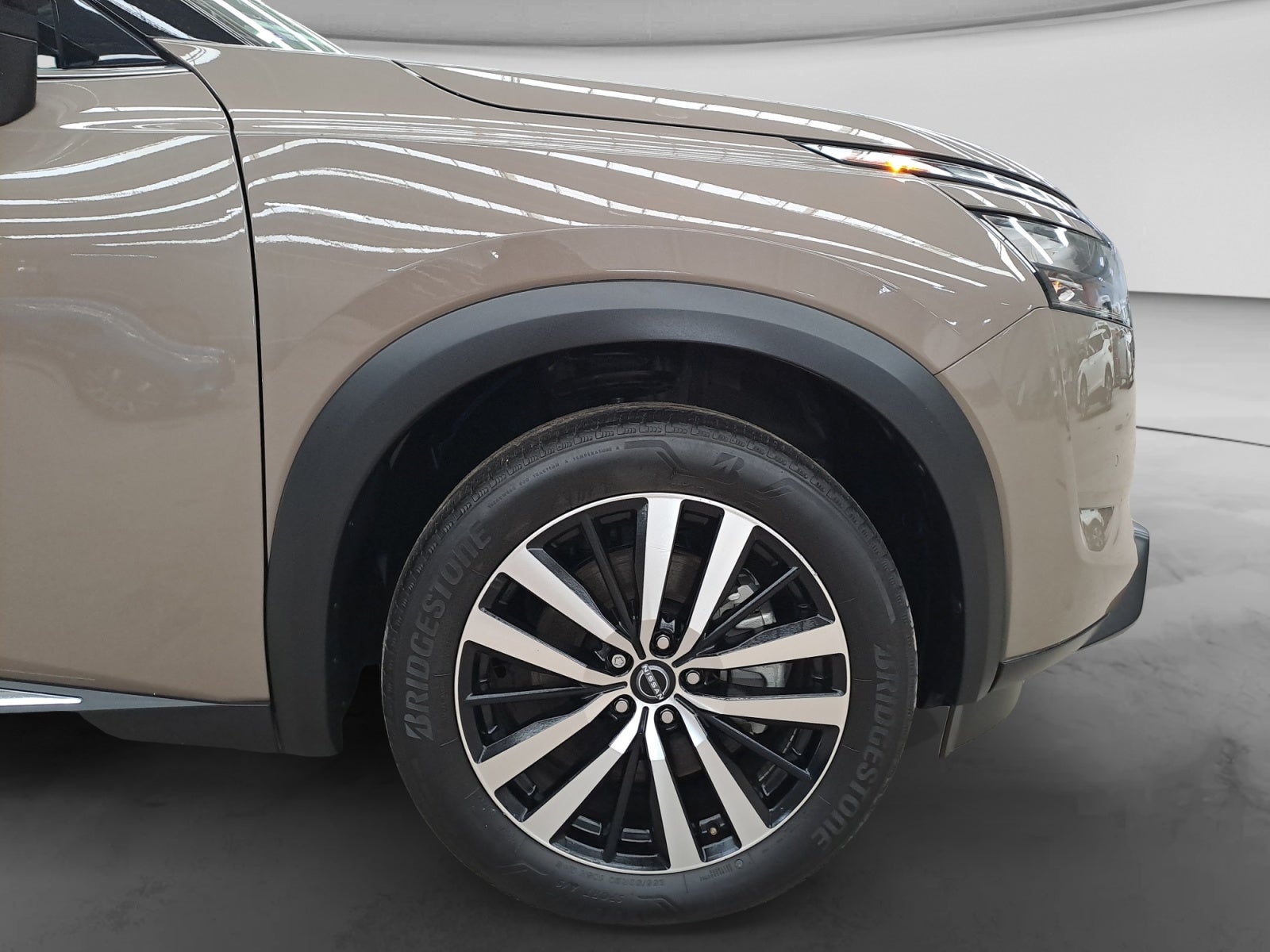 2025 Nissan PATHFINDER PATHFINDER PLATINUM 4WD