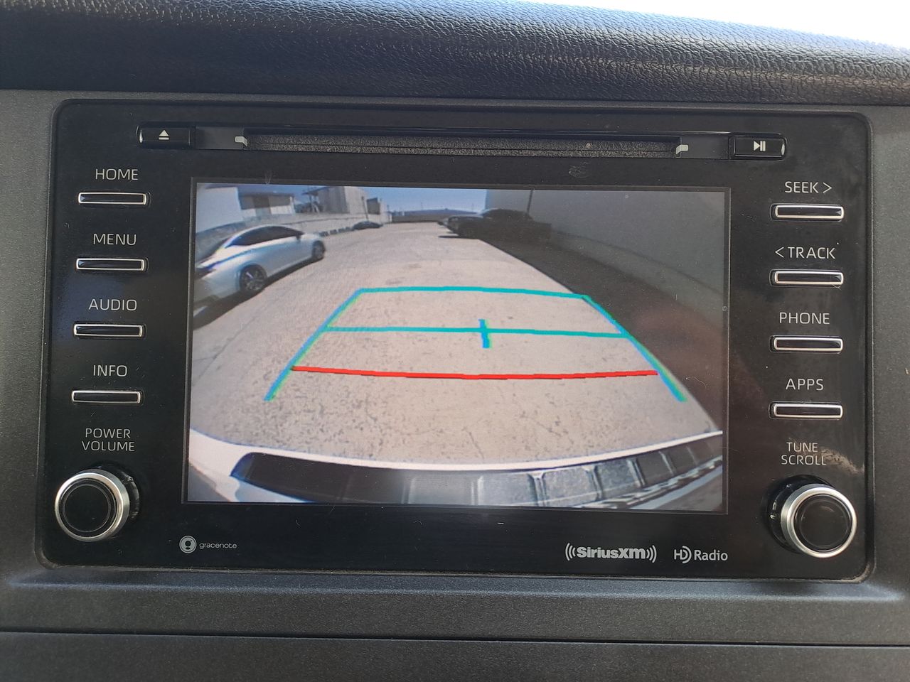 2018 Toyota SIENNA LE