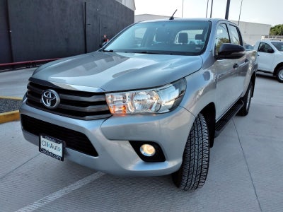 2020 Toyota HILUX D-CAB SR 5MT 4X2