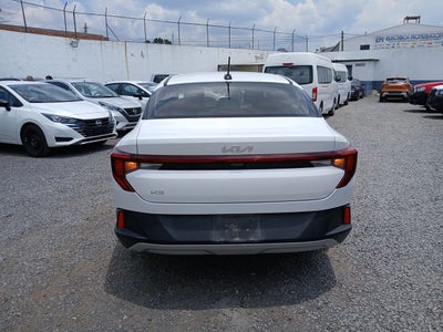 2024 Kia K3 LX MT