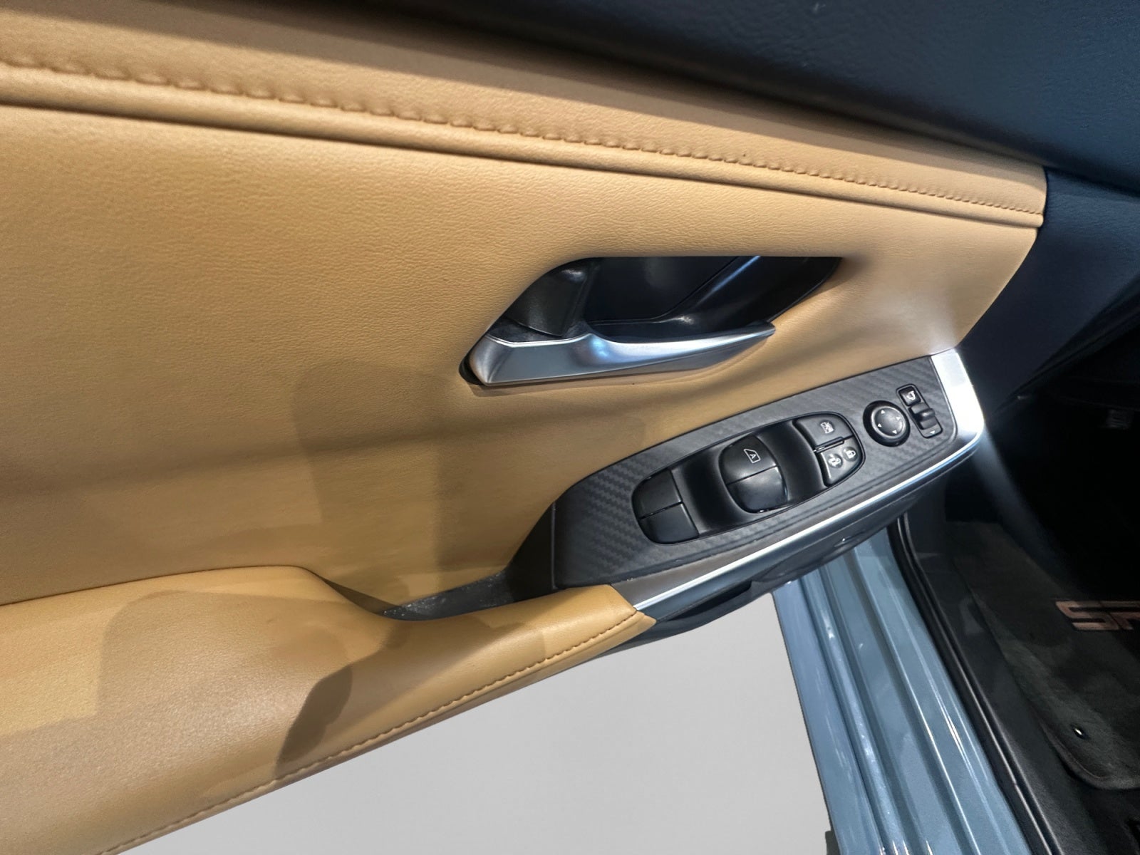 2025 SHANTUI SENTRA SR PLATINUM BITONO CVT 25