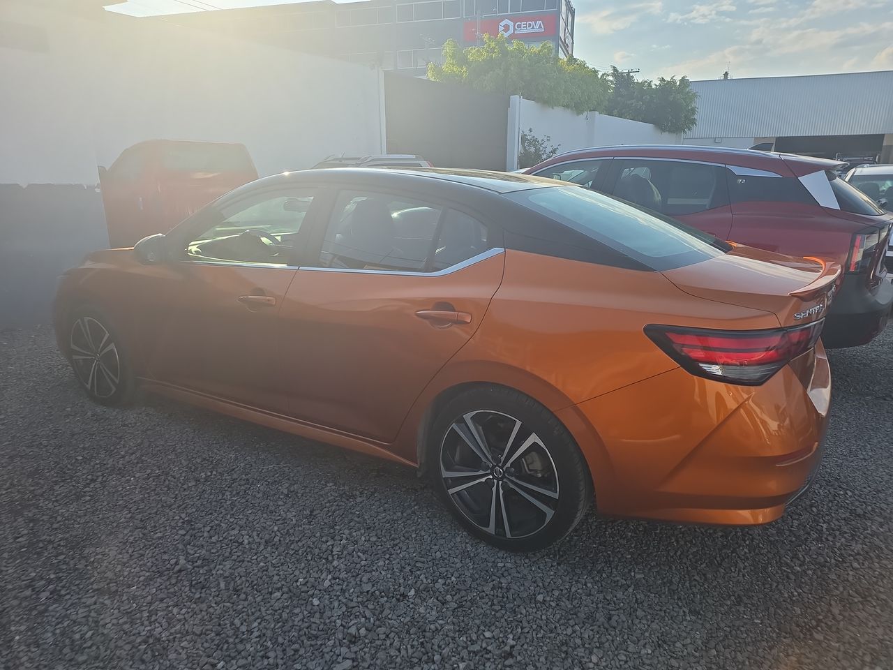 2021 Nissan SENTRA SR BITONO CVT 21