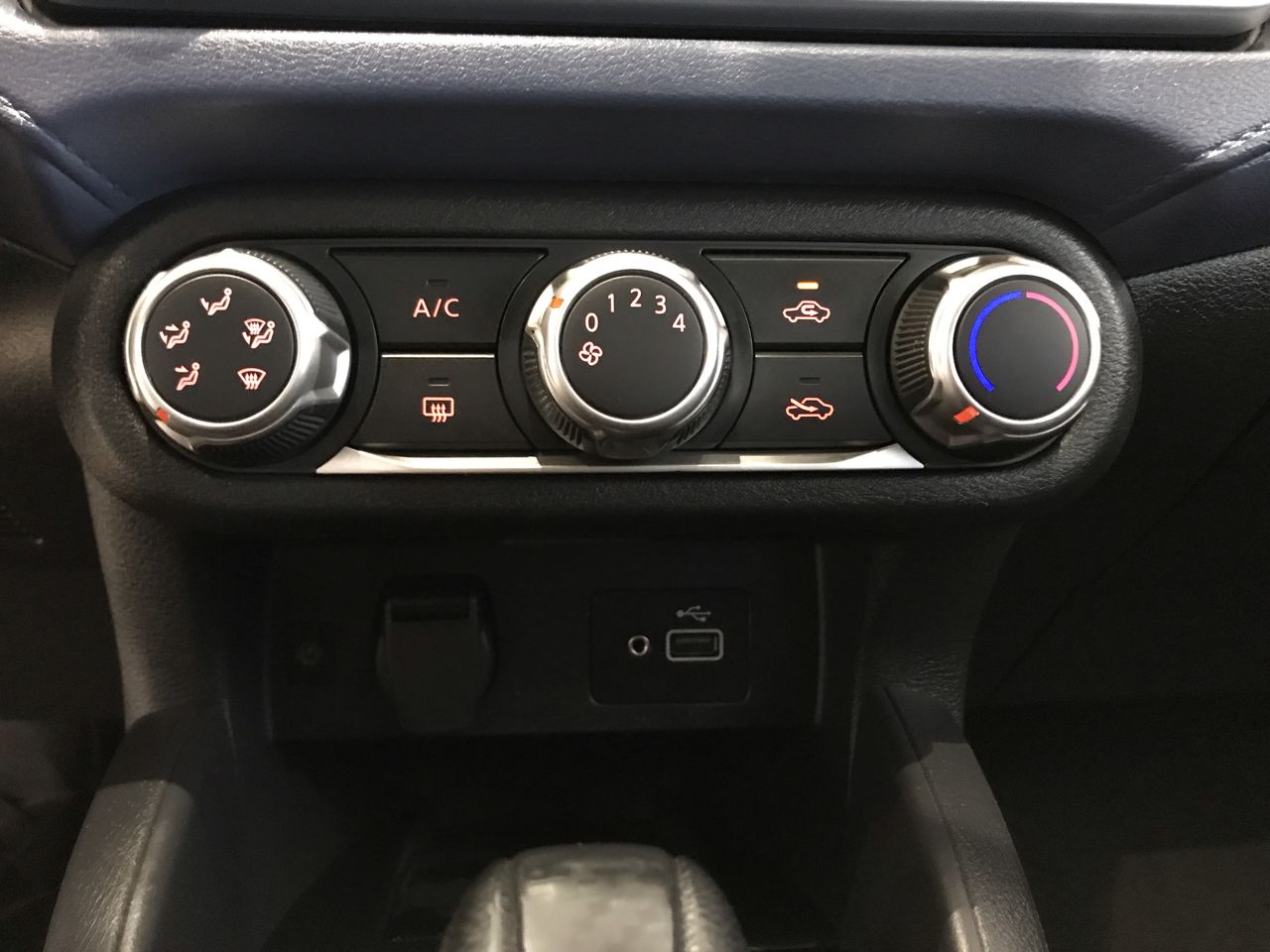 2024 Nissan VERSA ADVANCE CVT 24