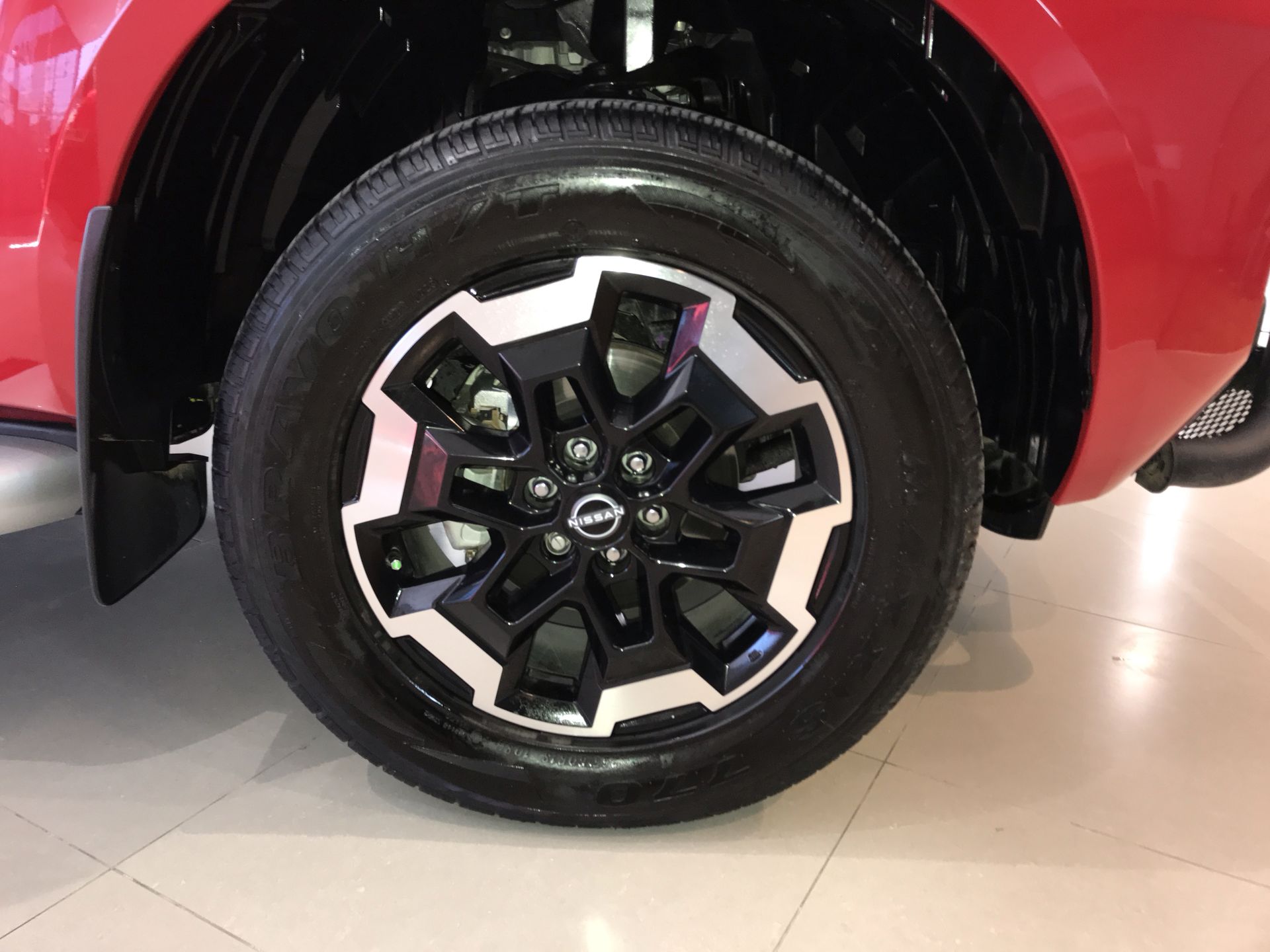 2023 Nissan FRONTIER PLATINUM LE TA 23