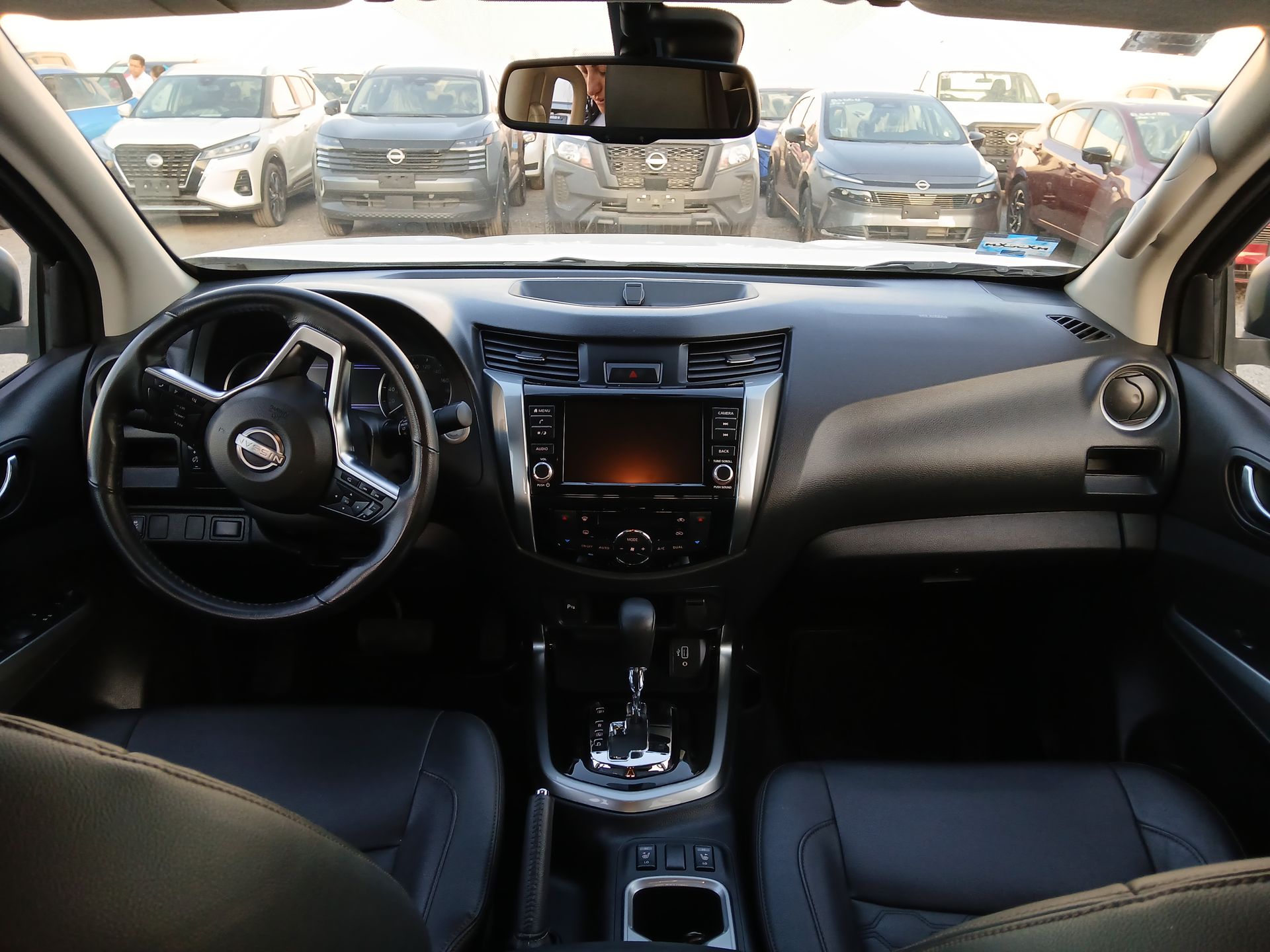 2023 Nissan FRONTIER PLATINUM LE TA 23