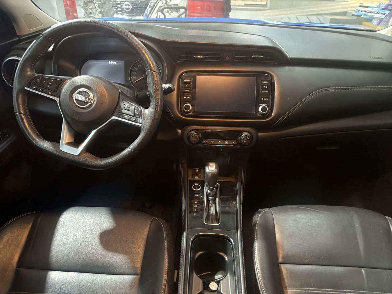 2023 Nissan KICKS PLATINUM BI-TONO 1.6 LTS CVT 23