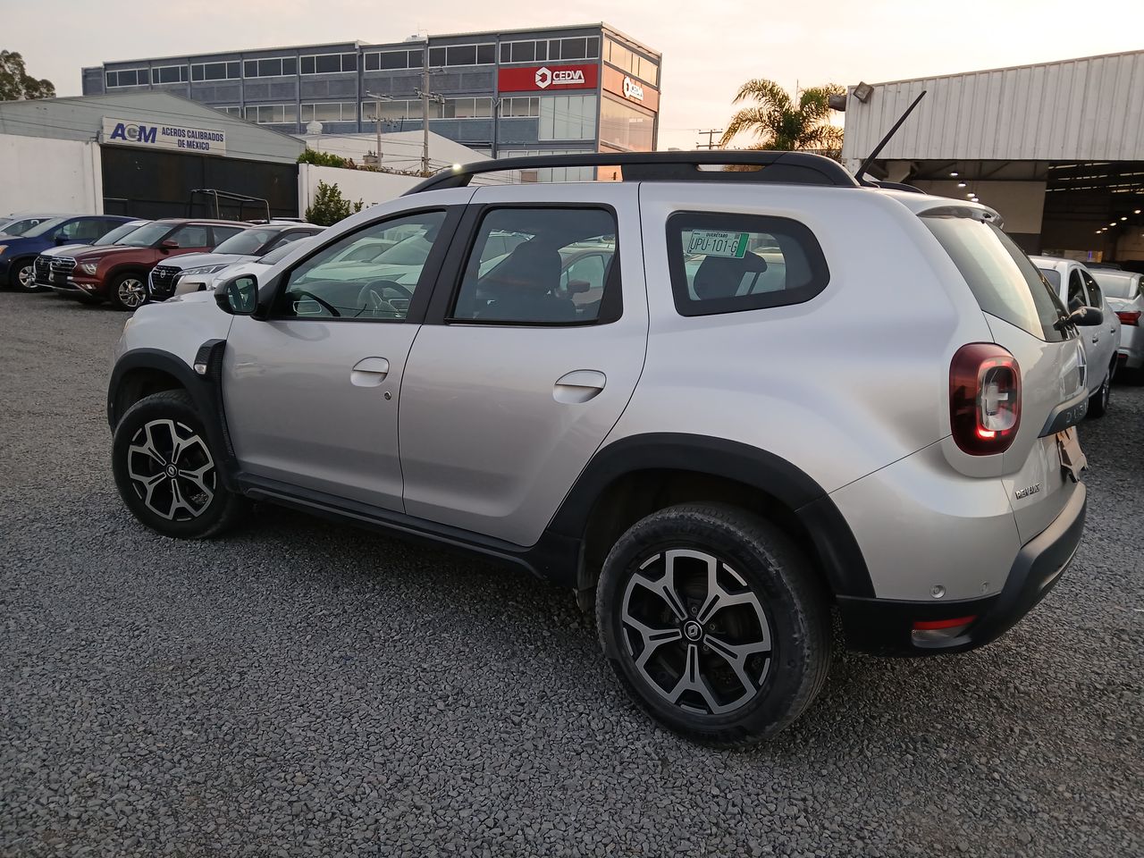 2023 RENAULT DUSTER DUSTER ICONIC CVT