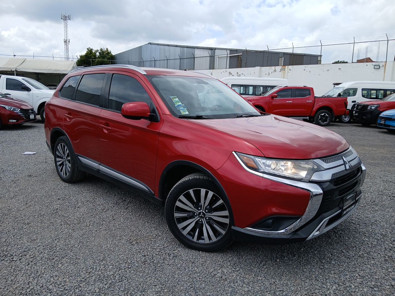 2019 Mitsubishi OUTLANDER ES
