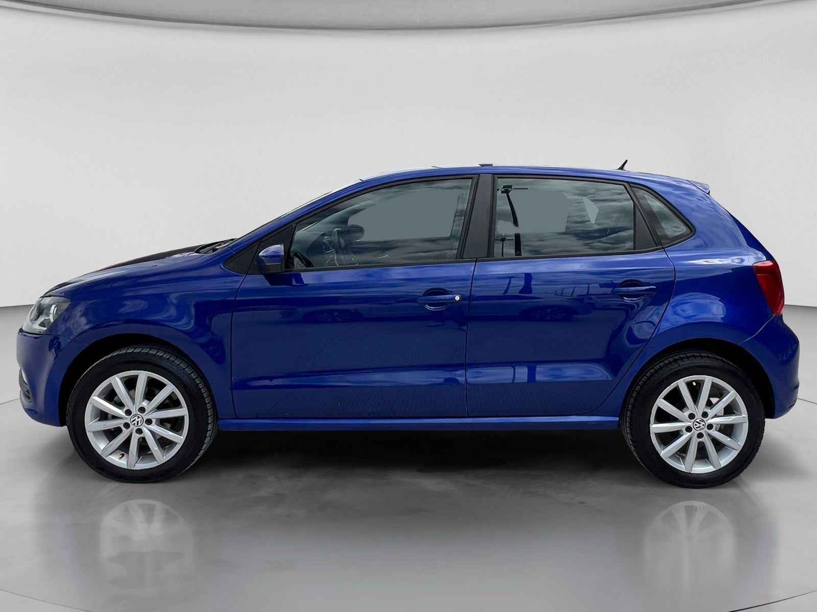 2019 Volkswagen POLO DESIGN & SOUND STD.